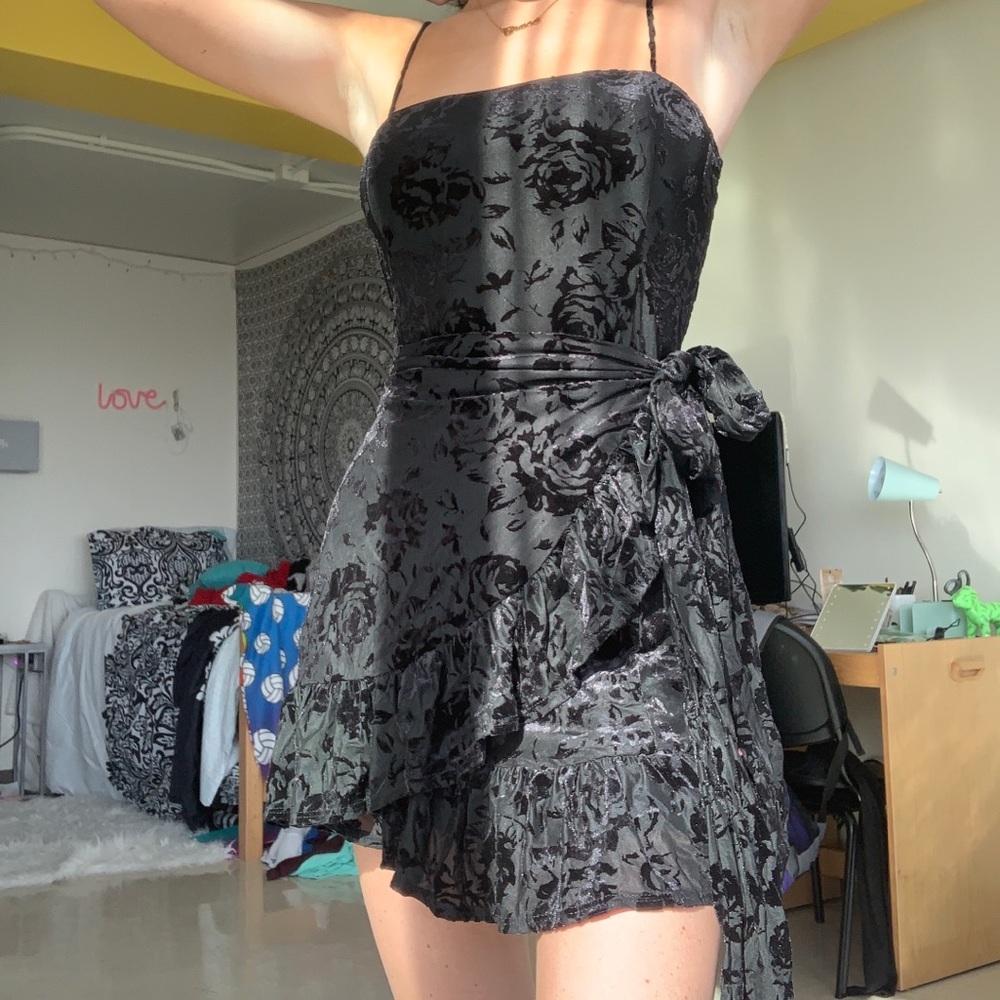 Beautiful black velvet floral dress- FREE PEOPLE